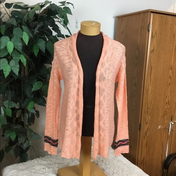 HEART & Crush Aztec Design Light Weight Cardigan - Picture 1 of 15